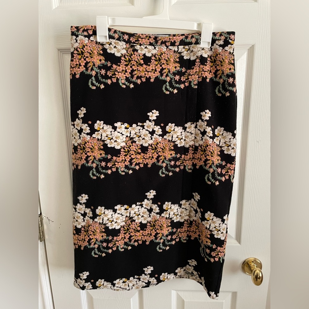 Women’s wrap skirt